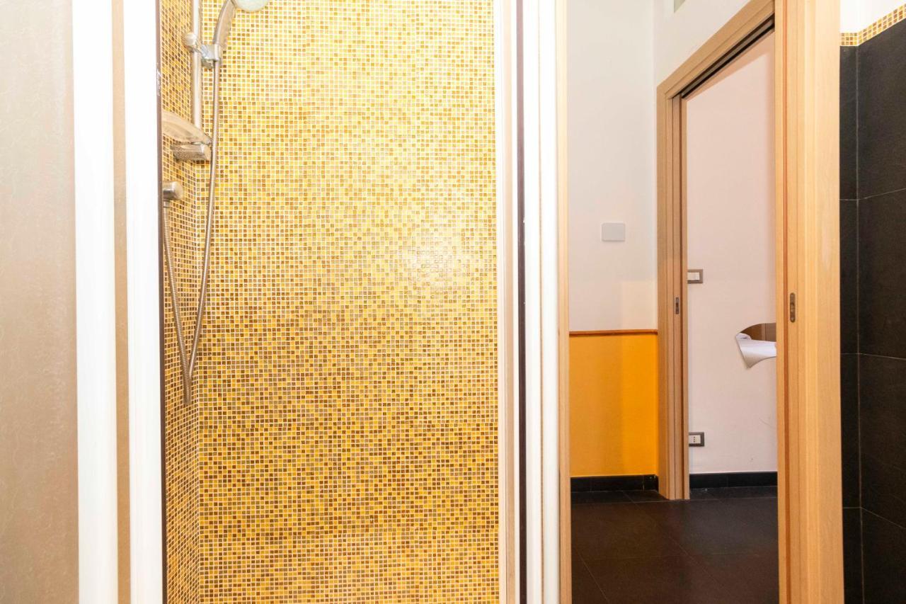 Colourful & Cozy Apartment Cenisia Turin Extérieur photo